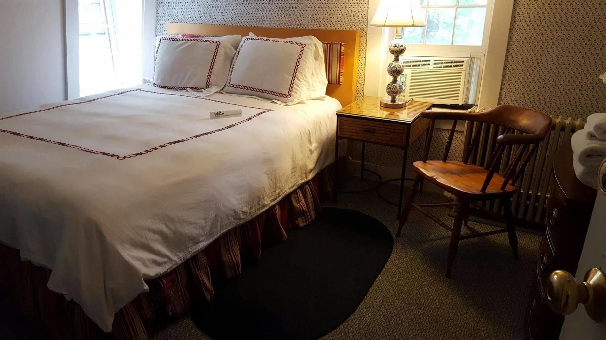 The 1720 House Bed & Breakfast Vineyard Haven Exterior photo