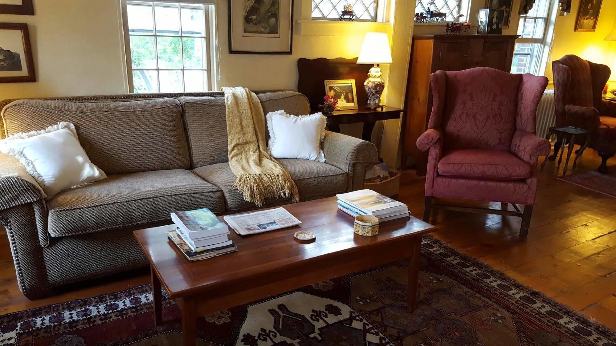 The 1720 House Bed & Breakfast Vineyard Haven Exterior photo